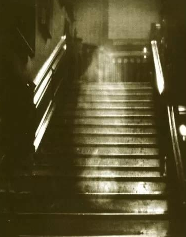 Raynham-Hall-Ghost